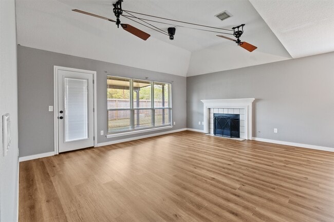 Building Photo - 3904 Ivywood Dr