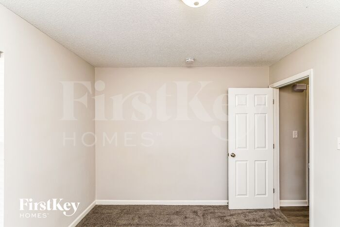 Building Photo - 2466 Shadow Valley Rd
