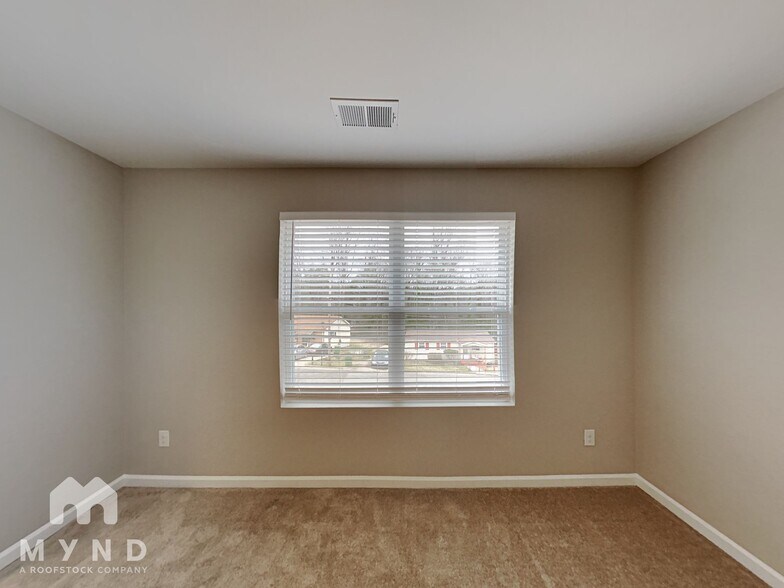 Building Photo - 1402 A Neely St