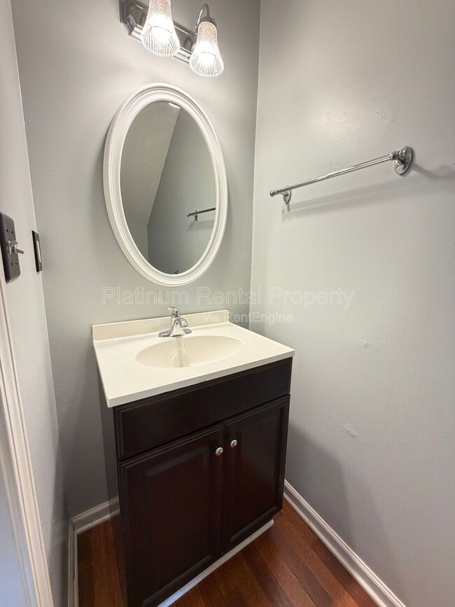 Building Photo - 5544 Reps Trce