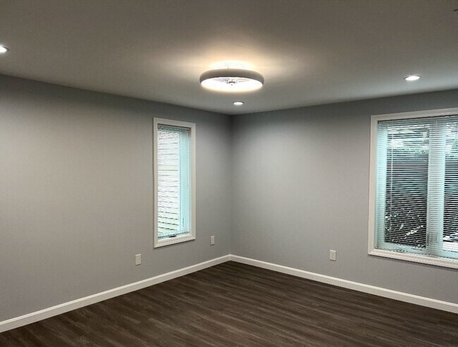 Building Photo - 108 Norton Ave