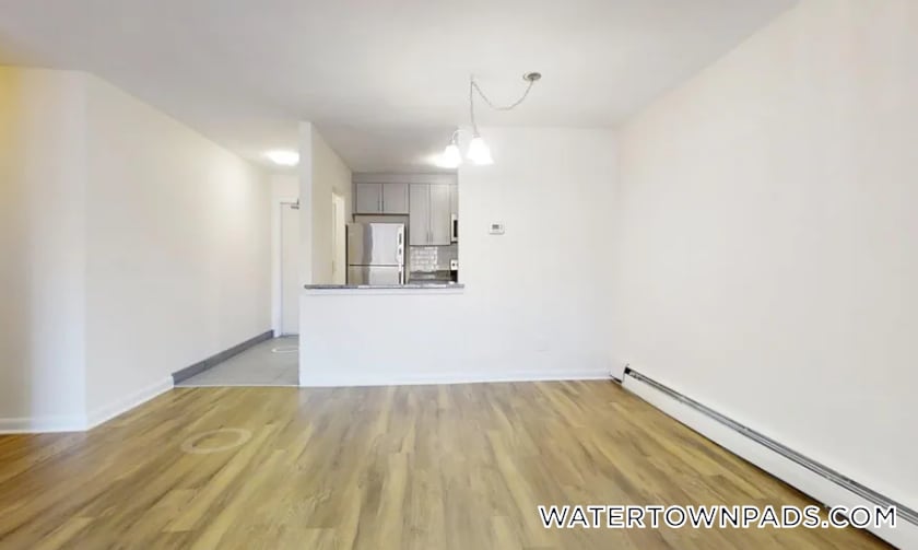 Building Photo - 24 Whites Ave