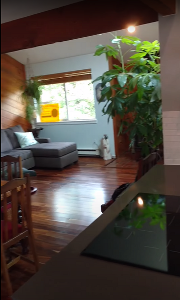 Living Rm - 614 Tantra Dr