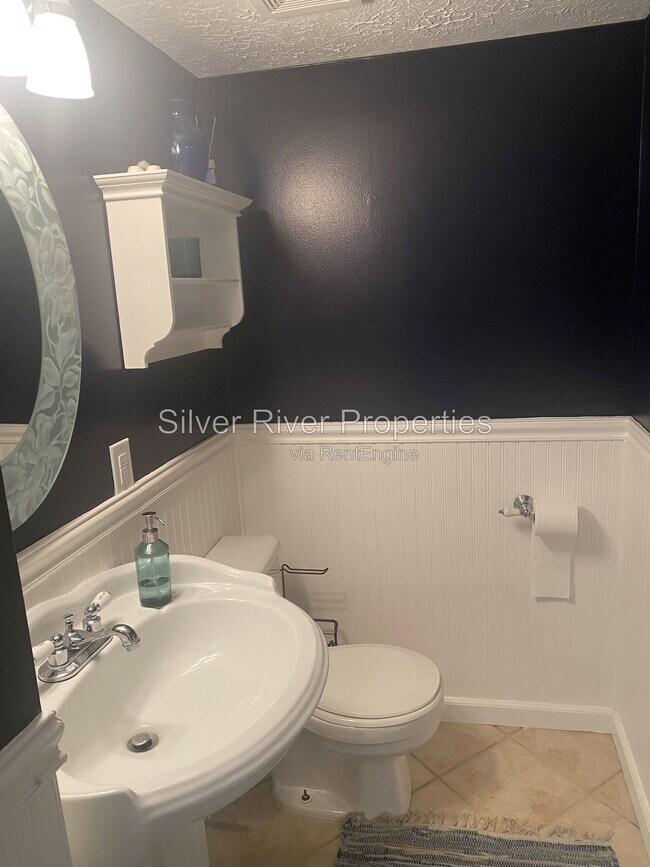 Building Photo - 9223 Redbridge Ct
