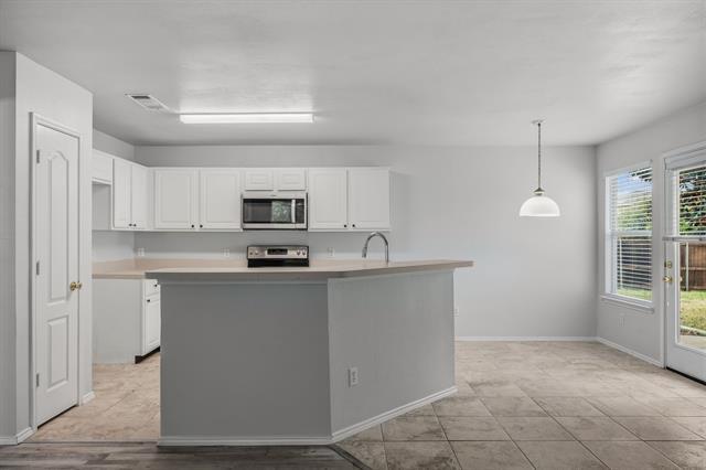 Building Photo - 1407 Plateau Dr