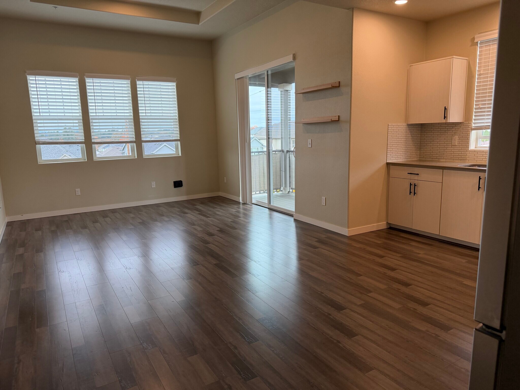 Building Photo - 17182 SW Appledale Rd