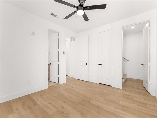 Building Photo - 2015 N Prairie Ave