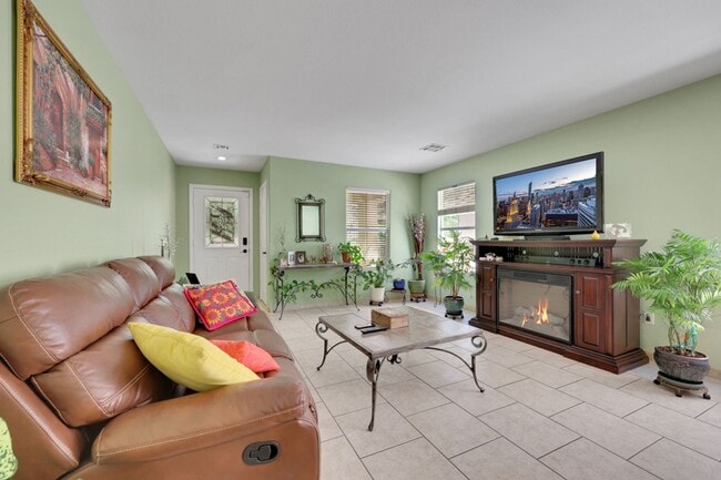 Building Photo - Southern Highlands 3 Bed 2 Bath Single-Story Home with Large Kitchen, Open Layout, Covered Patio