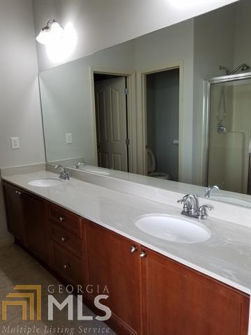 Building Photo - 175 Spinner Dr