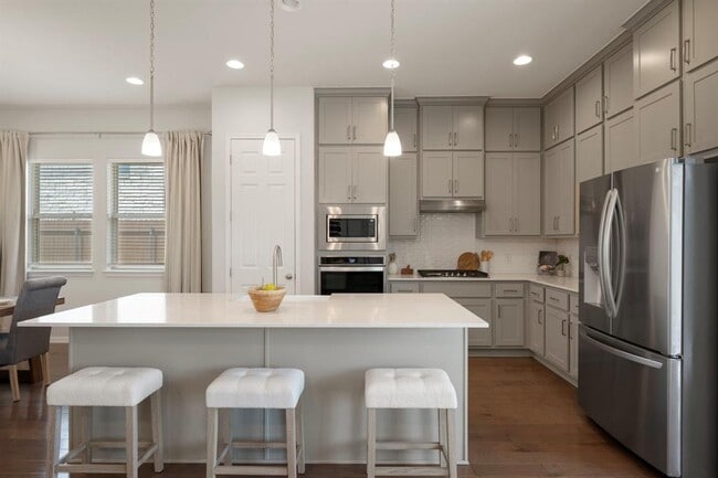 Building Photo - 1416 Reprise Bnd