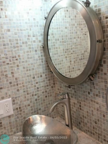 Building Photo - 1777 SE 15th St