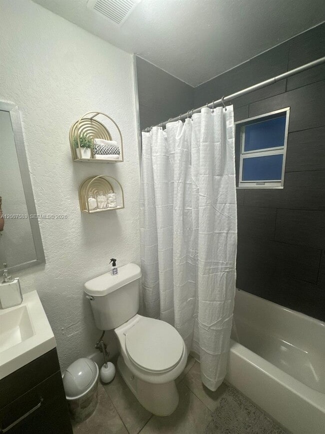 Building Photo - 1865 NW 45th St