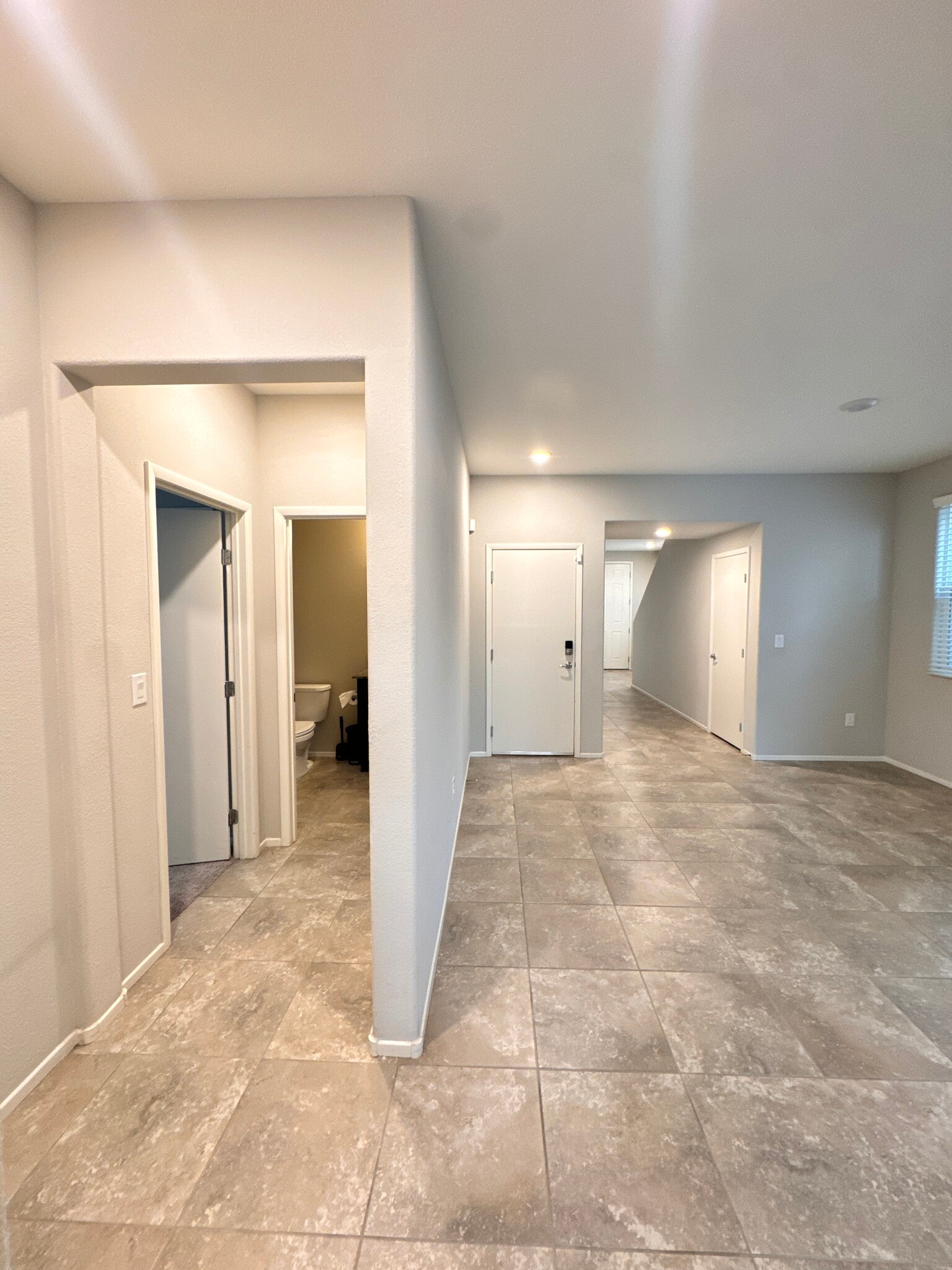 Building Photo - 4018 White Opal St