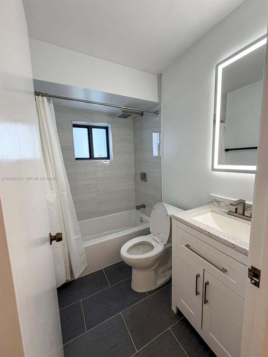 Building Photo - 5028 SW 138th Avenue Cir