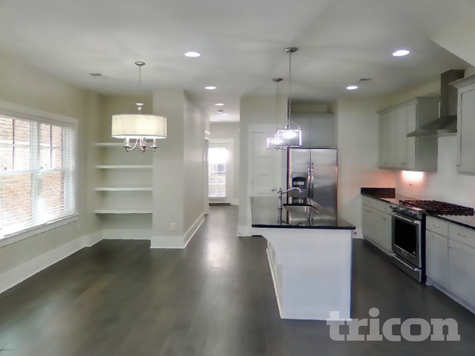 Building Photo - 1242 Hillwood Private Cove