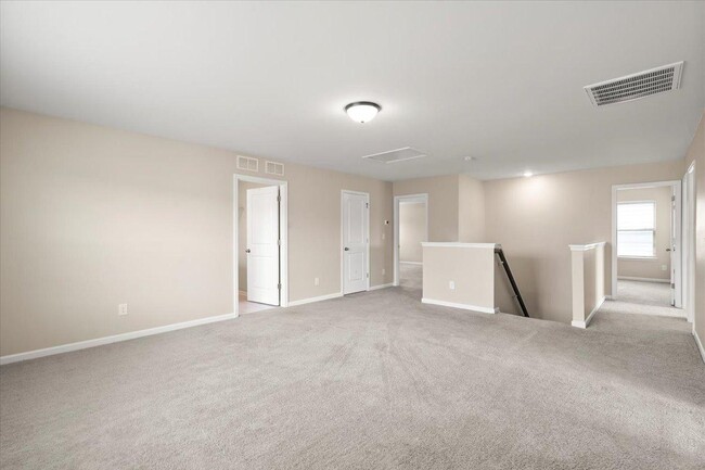 Building Photo - 2433 Chinkapin Ct