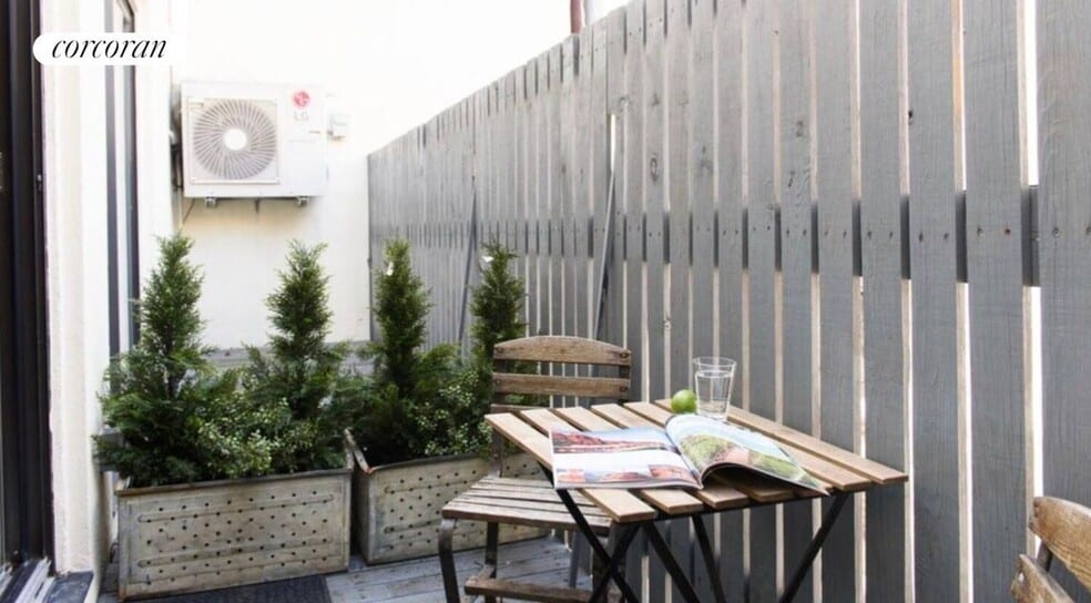 Building Photo - 460 W Broadway