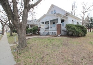 Building Photo - 1227 New Hampshire St