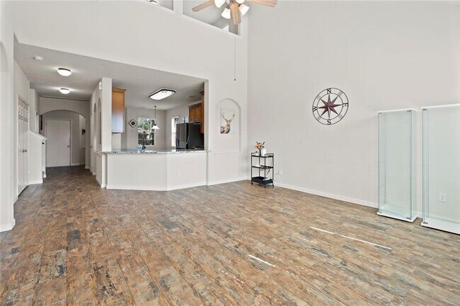 Building Photo - 8243 Mandalay Bay Dr