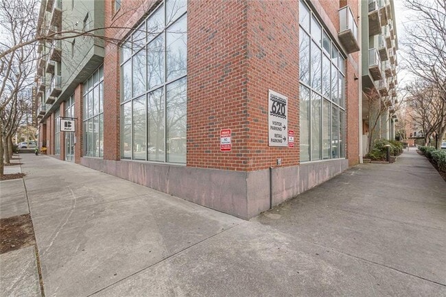 Building Photo - 620 Glen Iris Dr NE