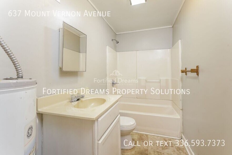 Building Photo - 637 Mount Vernon Ave