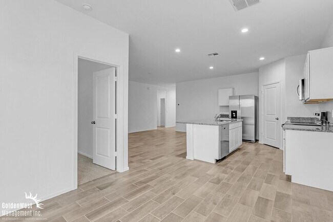 Building Photo - Beautiful 3Bdm 2Ba Home with Modern Updates in Coolidge!