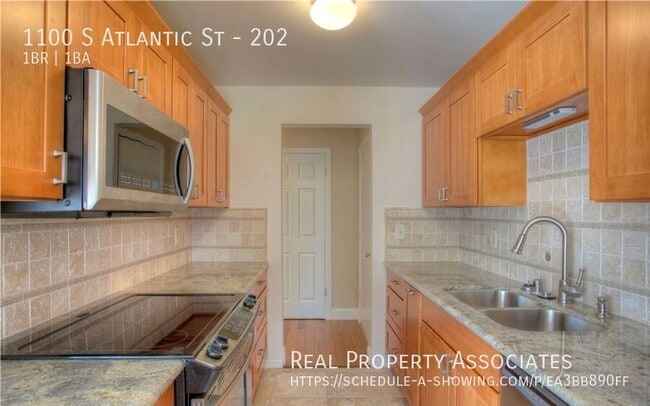 Building Photo - 1100 S Atlantic St