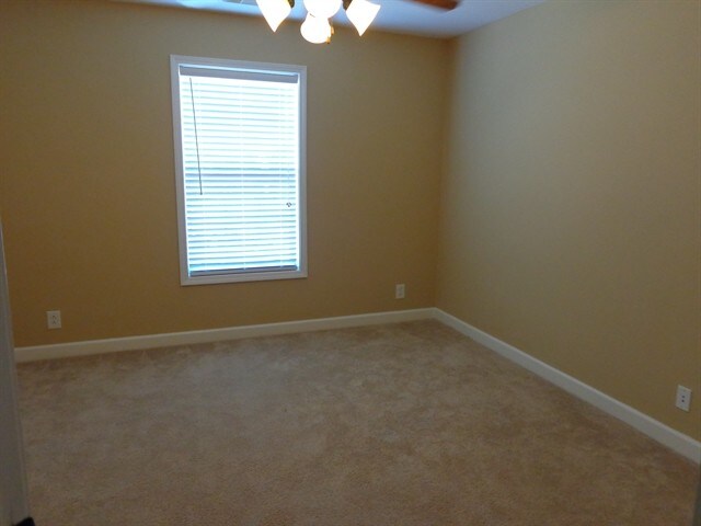 Building Photo - 3948 Justene Ct