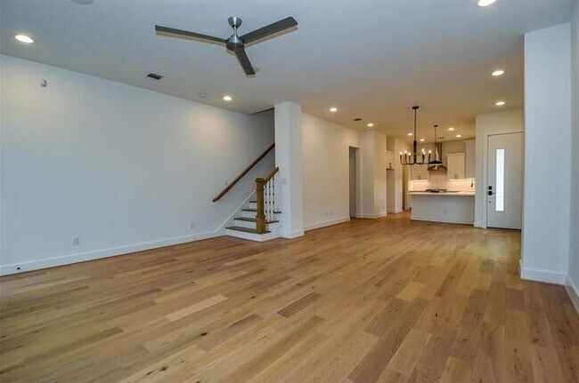 Building Photo - 3820 Weems St