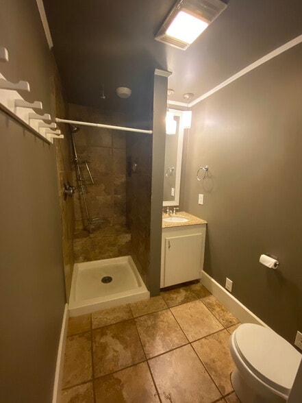 Building Photo - 1243 S Columbia Ave