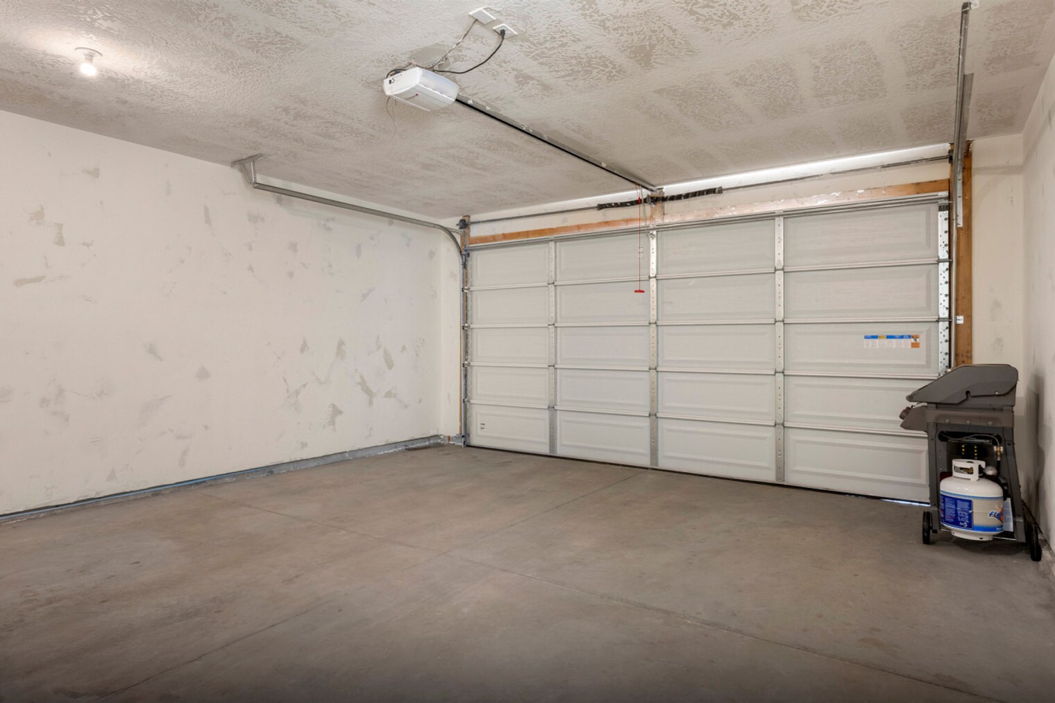 Building Photo - 569 Richland Vly St