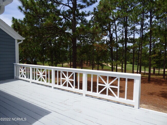 Building Photo - 245 Knoll Rd