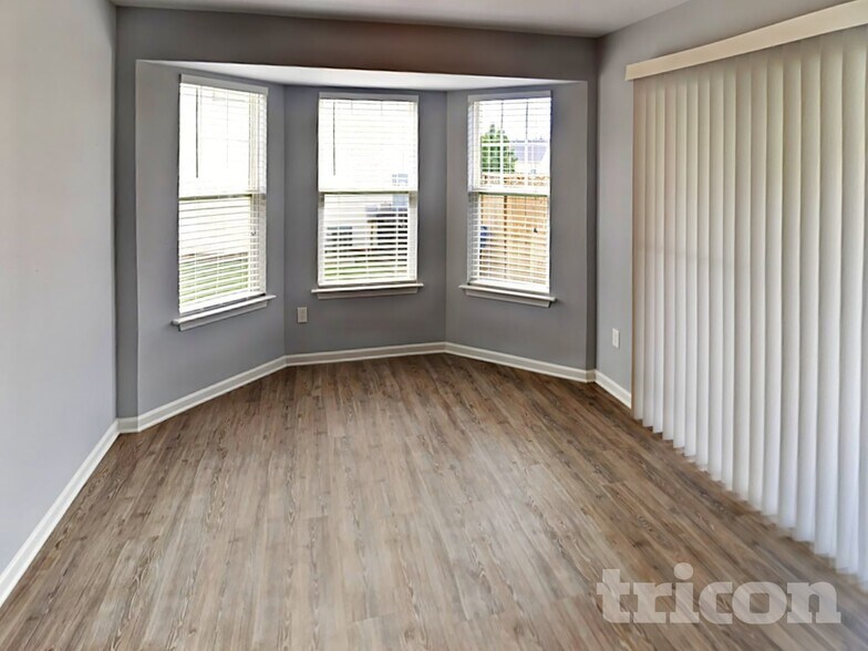 Building Photo - 13109 Autumn Trace Dr