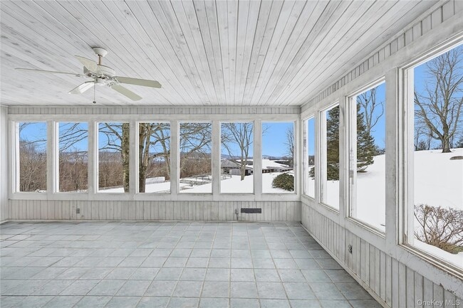 Building Photo - 492 Mooney Hill Rd