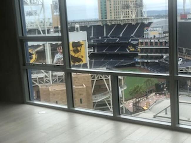 Building Photo - East Village 13th floor condo with panoramic views