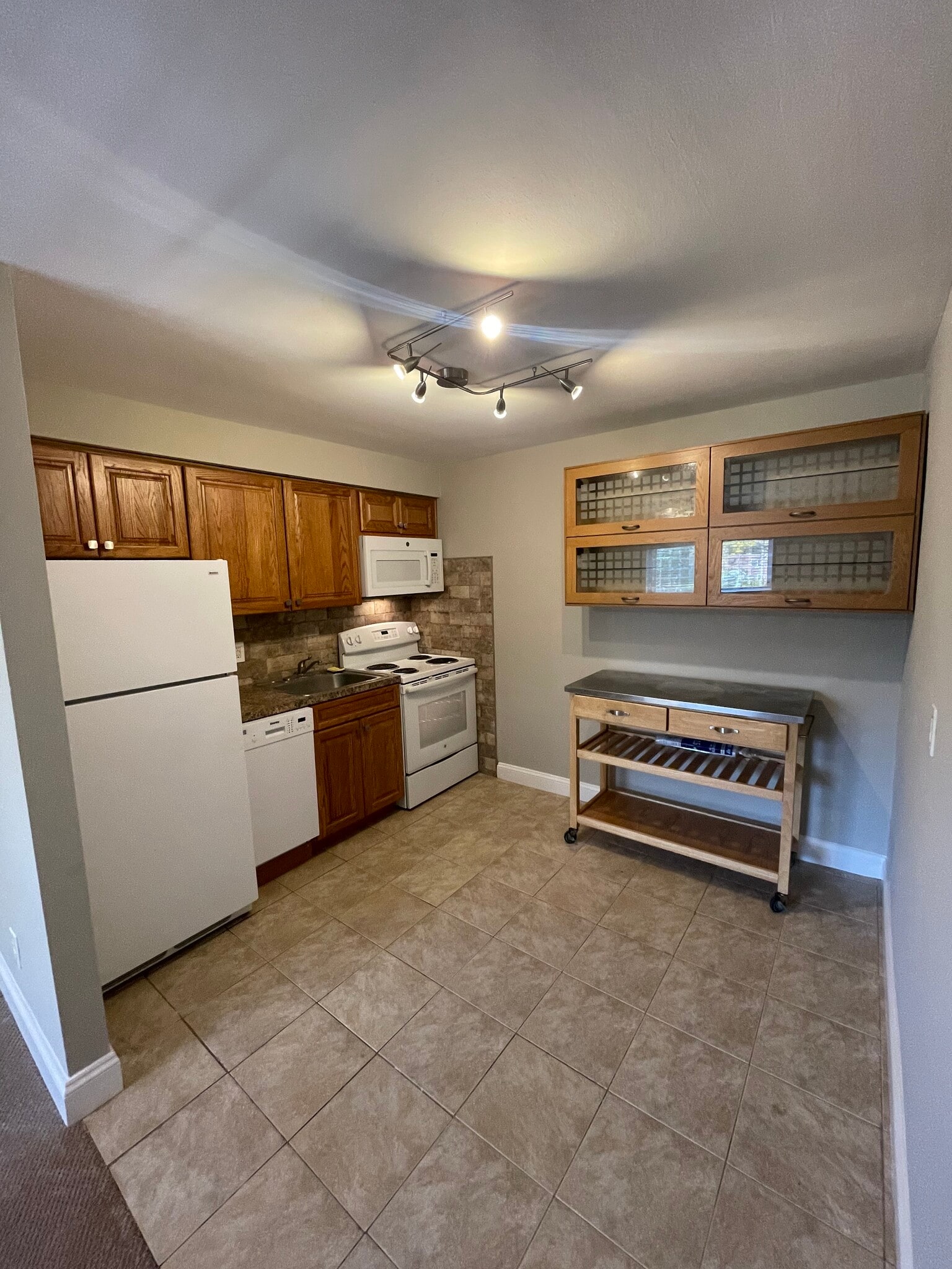 Kitchen - Marimont Apartments