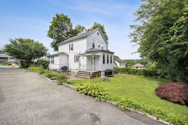 Building Photo - 179 Woodruff Ave