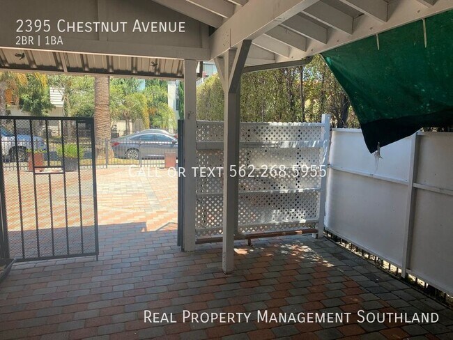 Building Photo - 2395 Chestnut Ave