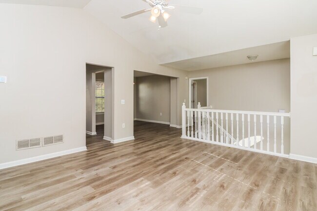 Building Photo - 6980 Pine Shadow Way