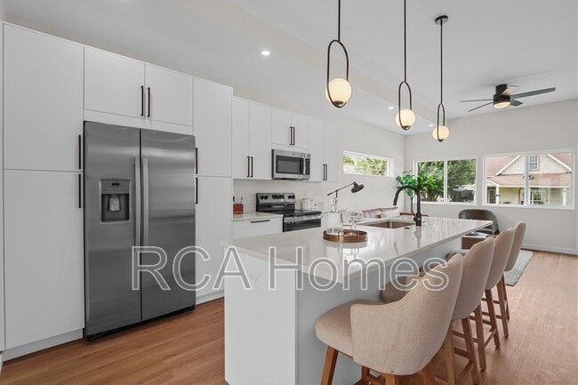 Building Photo - 45 Keystone Ave