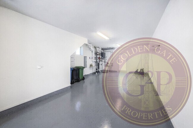 Building Photo - SF Shipyard - 3 BR, 2.5 BA Townhouse 1,634 Sq. Ft. - 3D Virtual Tour, 2-Car Garage