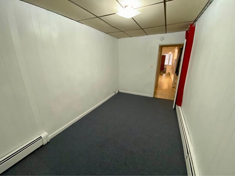 Building Photo - 1015 Walnut St