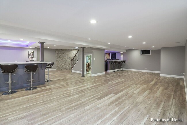 Building Photo - BEAUTIFUL HOUSE- 4 bedroom, 3.5 bath 2 sto...