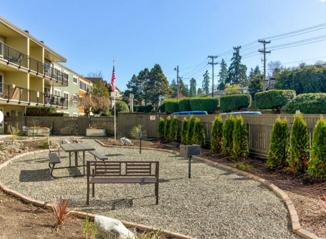 Interior Photo - Riverview West Apartments