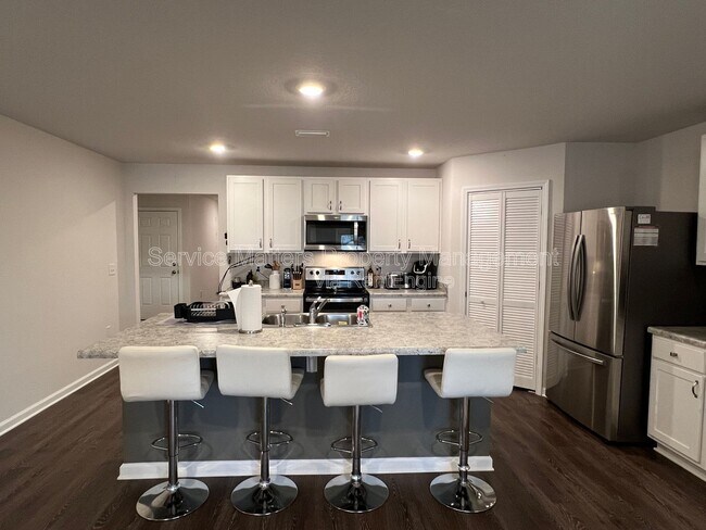 Building Photo - 921 Lovebird Ct