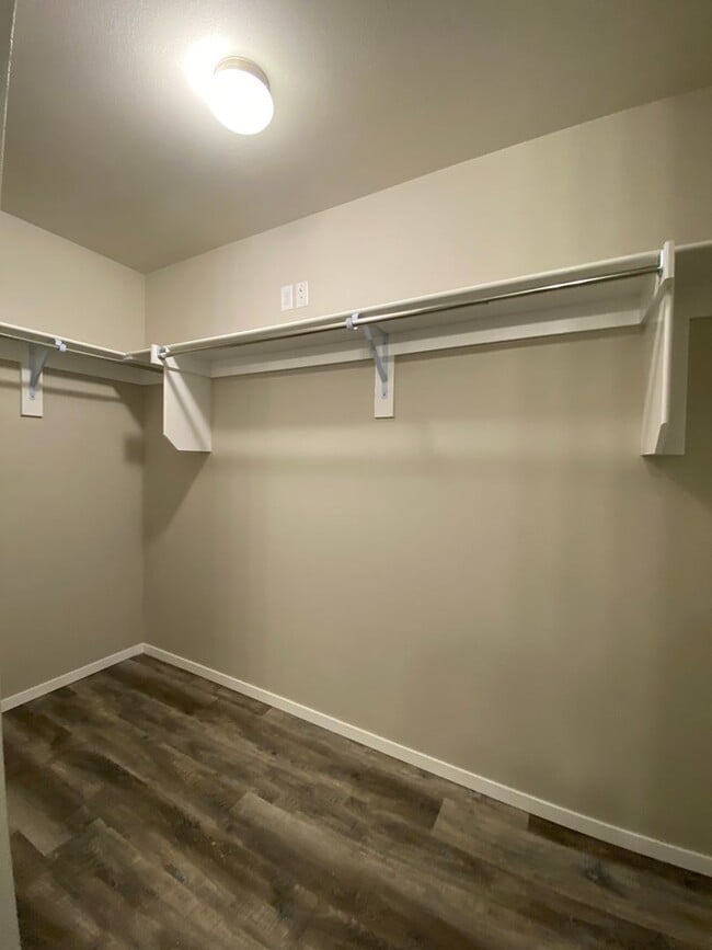 Building Photo - Available Now!! Modern Comfort & Convenience – 3 Bed, 2 Bath Duplex in Lawlis Ranch