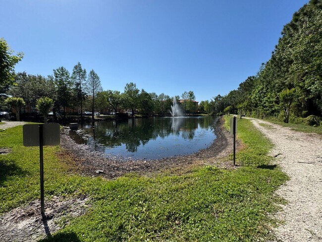Building Photo - Cypress Fairways 1 Bedroom 1 Bath