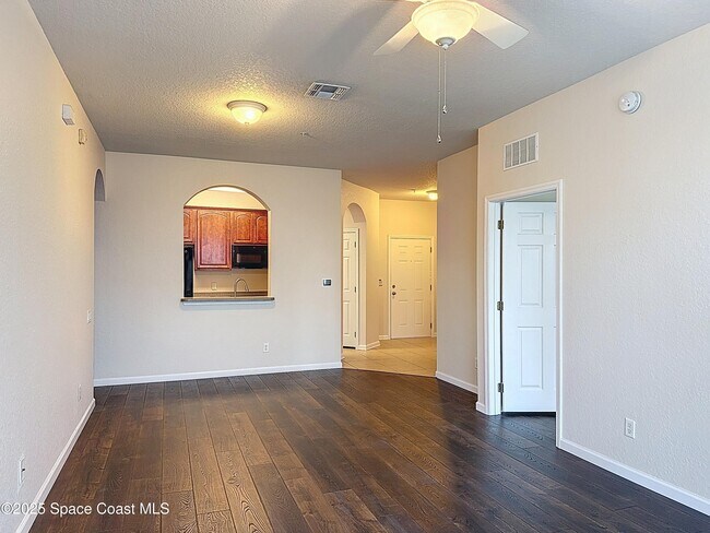 Building Photo - 3848 Lexmark Ln