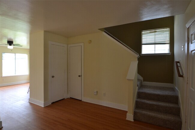 Building Photo - 3811 E Traditions Ct