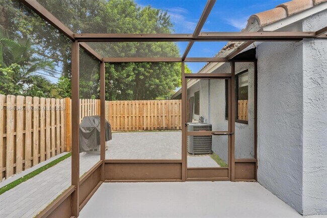 Building Photo - 9940 Watermill Cir